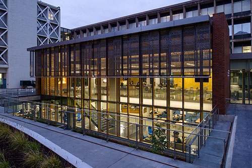 University of Oregon Price Science Commons UO Price Science Commons Library designed by Opsis Architecture