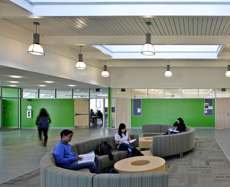 Rainier Science and Technology Building